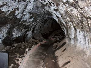 ondergronds Hoe de lava er er vanbinnen uitziet - Labyrinth Lava Bed.
