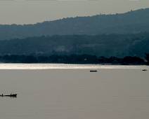 S00_1723 Ochtendvissers in de baai van Montego