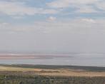 S02_9140-Pano Manyara NP met Lake Manyare, een indrukwekkend zicht.