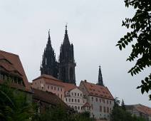 P1060222 In de negentiende eeuw werd de gotische kathedraal verfraaid met twee hoge torens.